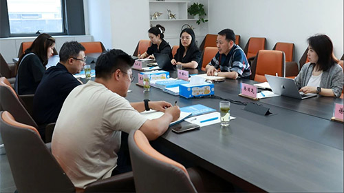 楼书记调研量子教育 政企共探AI+教育发展新路径